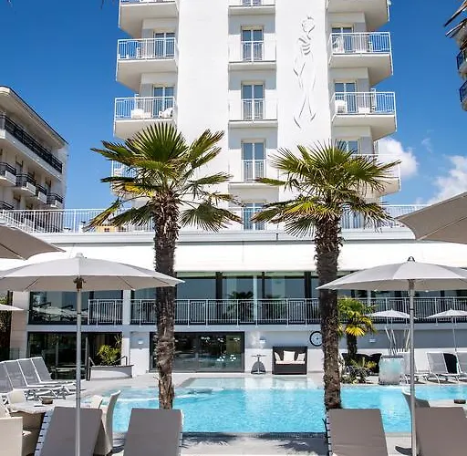 Hotel Sayonara