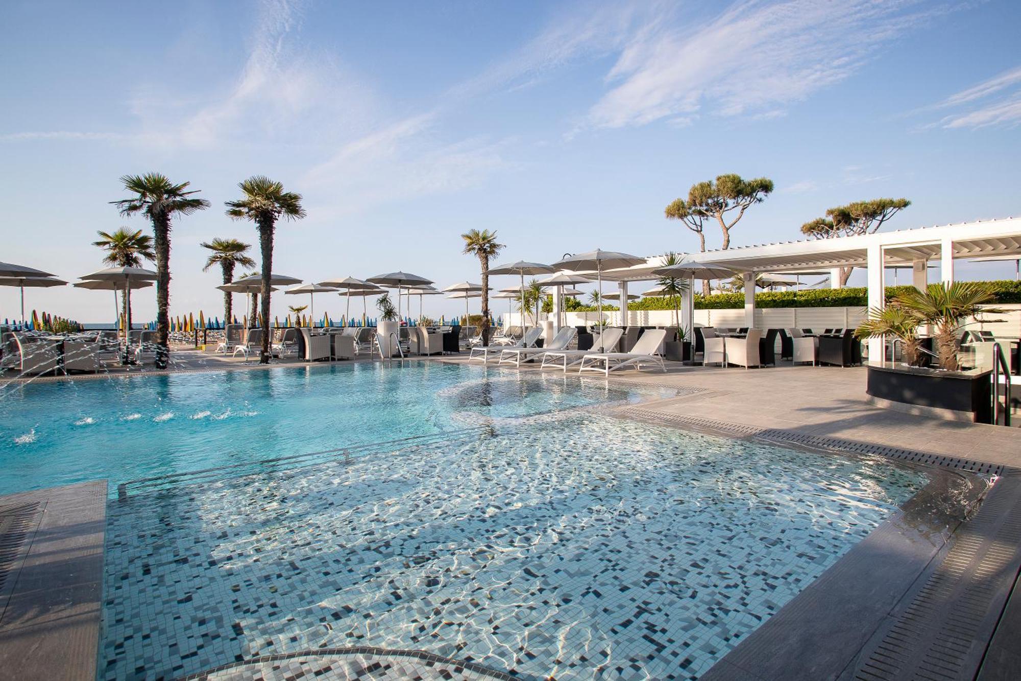 Sayonara Hotel 4*